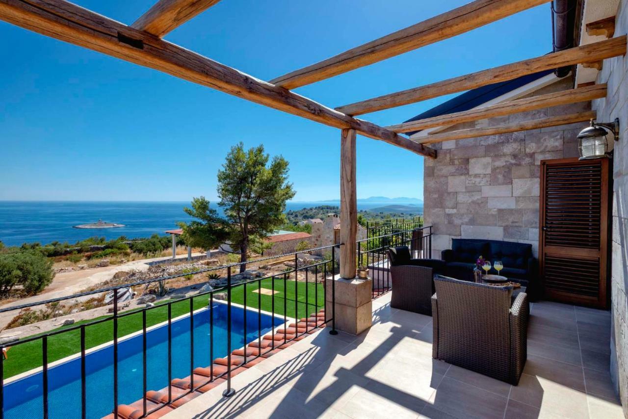 Luxury Galapagos Villa