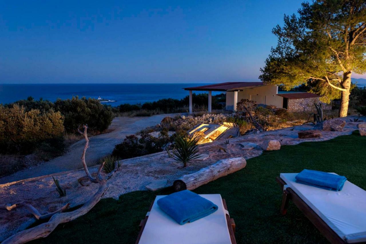 Luxury Galapagos Villa *