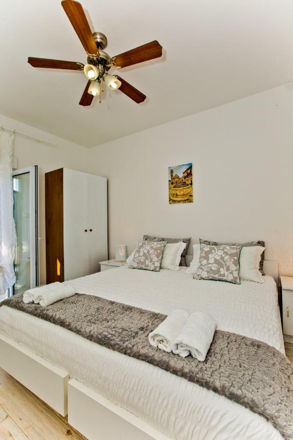 Ana Ii Apartment Hvar Town