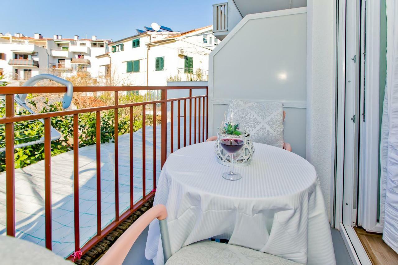 Ana Ii Apartment *