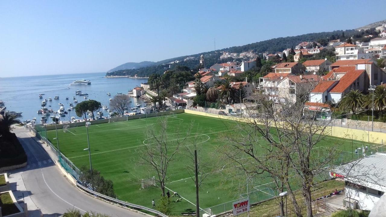 Guest house And Hvar Vijola