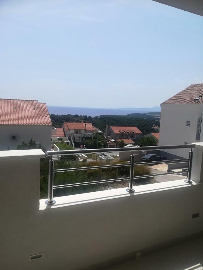 Hvar De Luxe Guest house 3*
