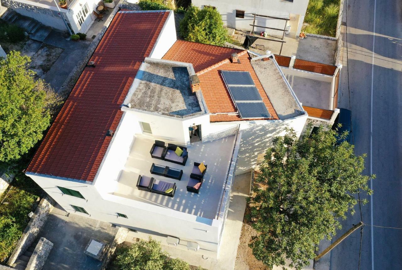 Karaber Villa