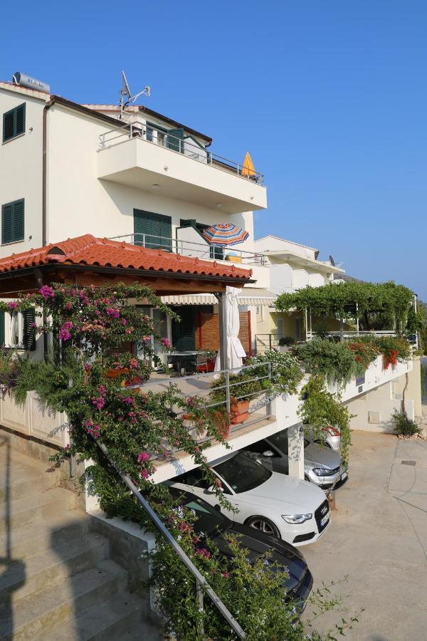 Apartment Stipe Plazibat