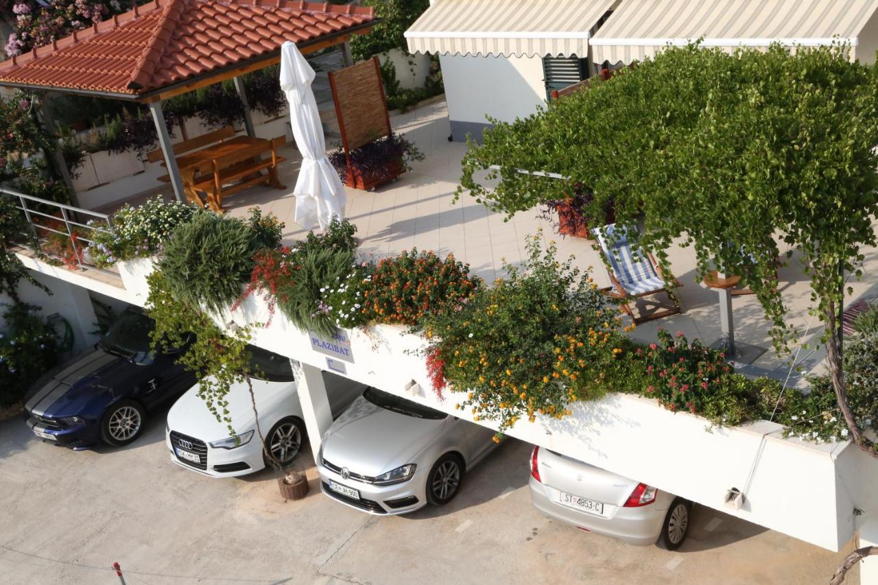Plazibat * Hvar Town