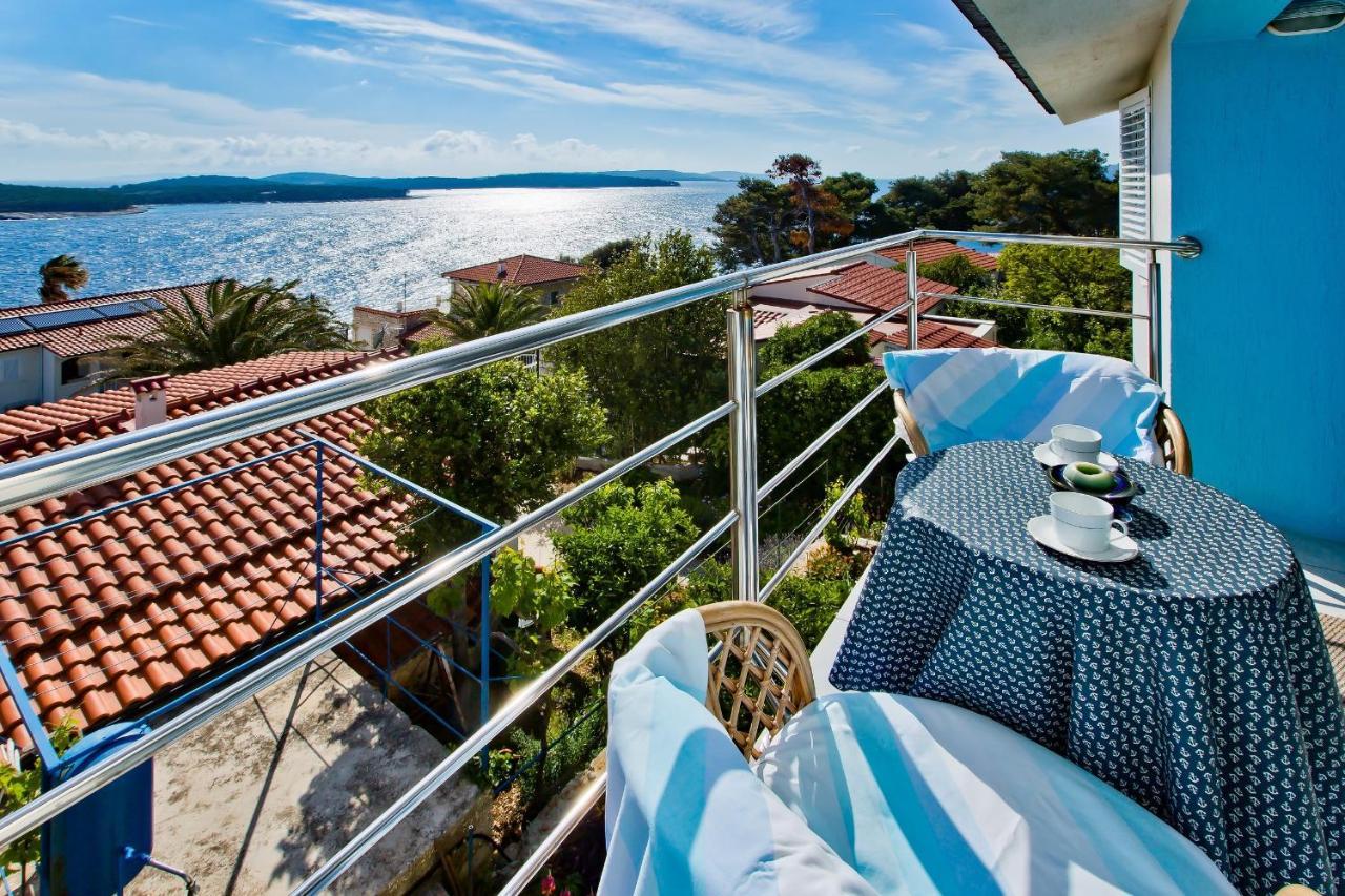 Cloud Apartment Hvar Town