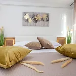 Deluxe Dreamy Room In The Center Of Hvar With Sea View