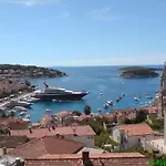 Studio Apartman Eni