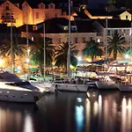 Delfin Hvar Hotel