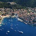 Delfin Hvar Hotel