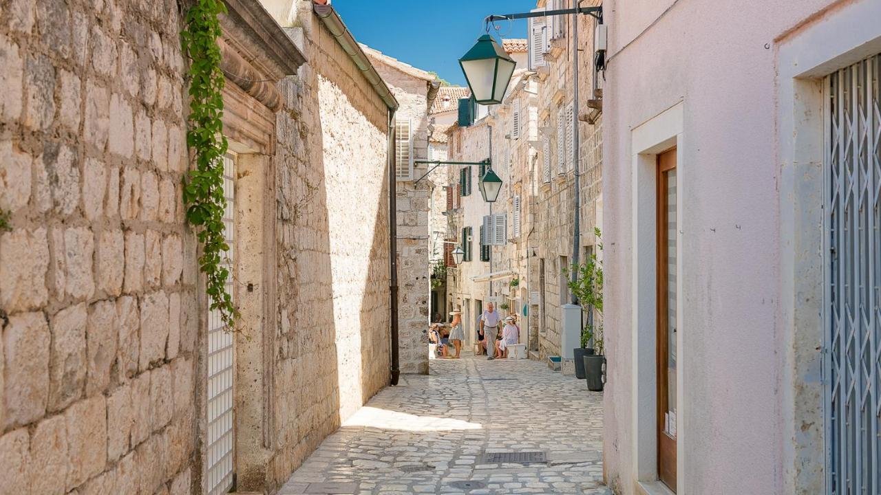 Marina Hvar Villa Hvar Town