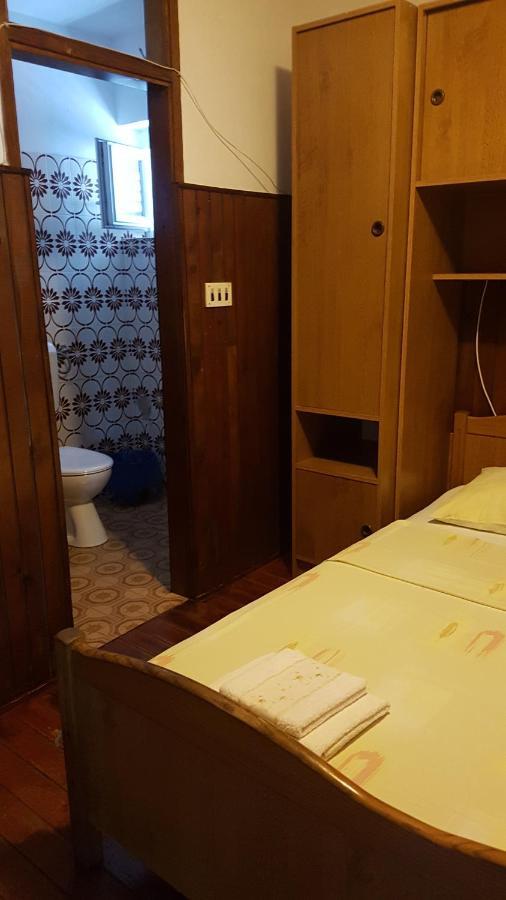 Goran's Place Gasthuis 2*