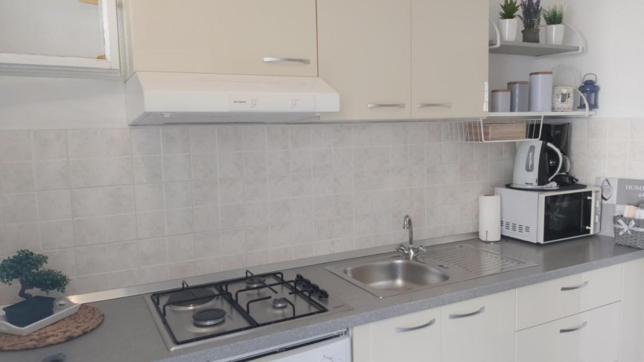 In With Balcony, Air Conditioning, Wi-fi, Dishwasher Apartment Hvar Town