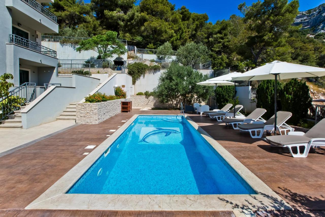 Island Hvar Seaside Levanda With Beach, Pool & Seaview Apartment *