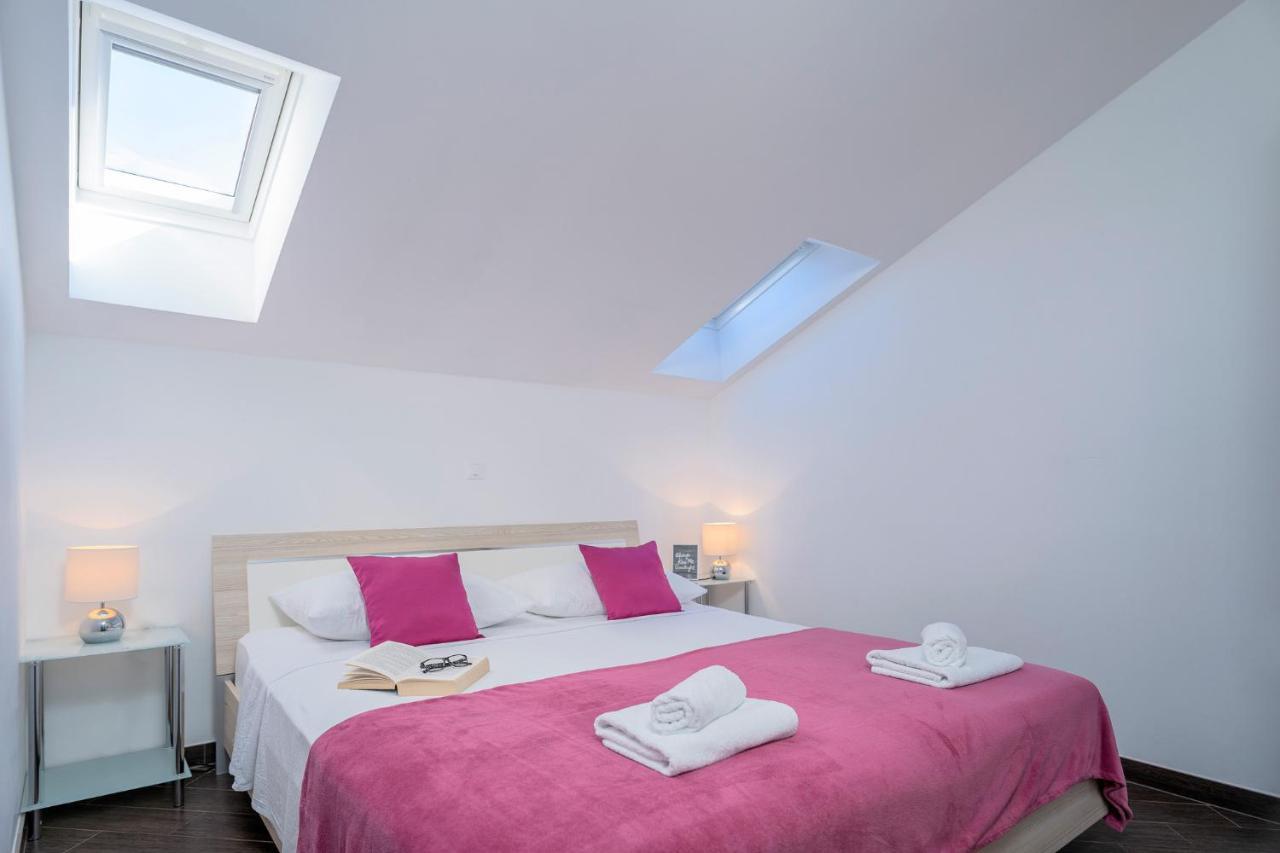Fio - & Guest house Hvar Town