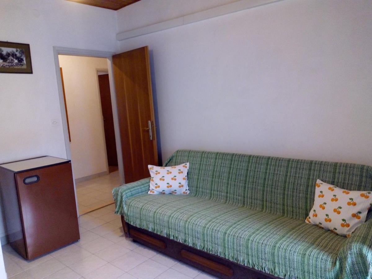 Ruzica Saric Hvar Town
