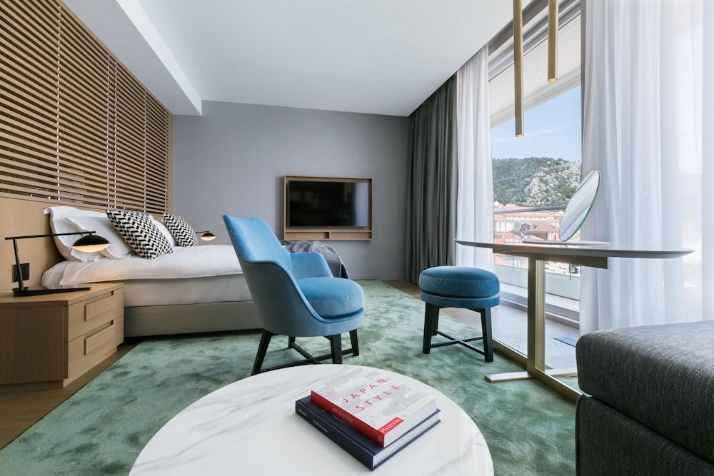 Adriana Hvar 4*