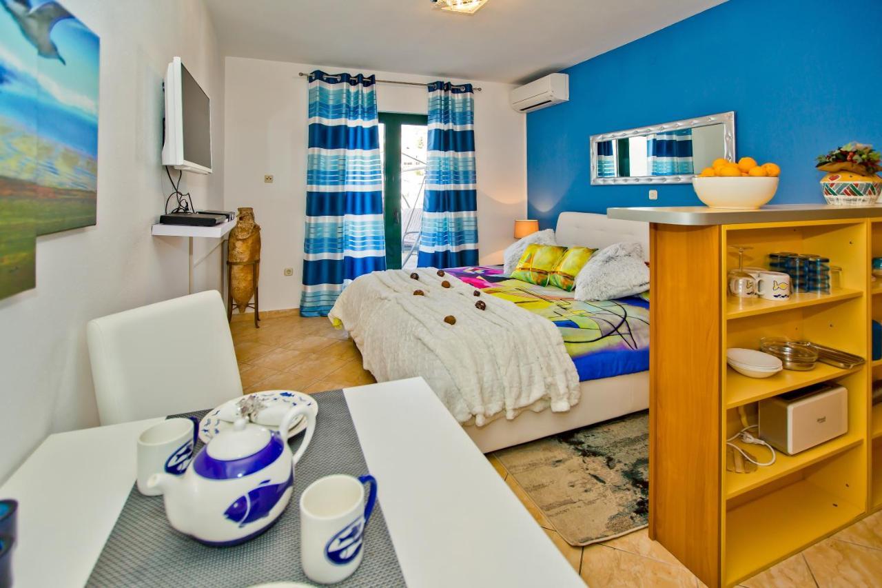 Softic Hvar Aparthotel