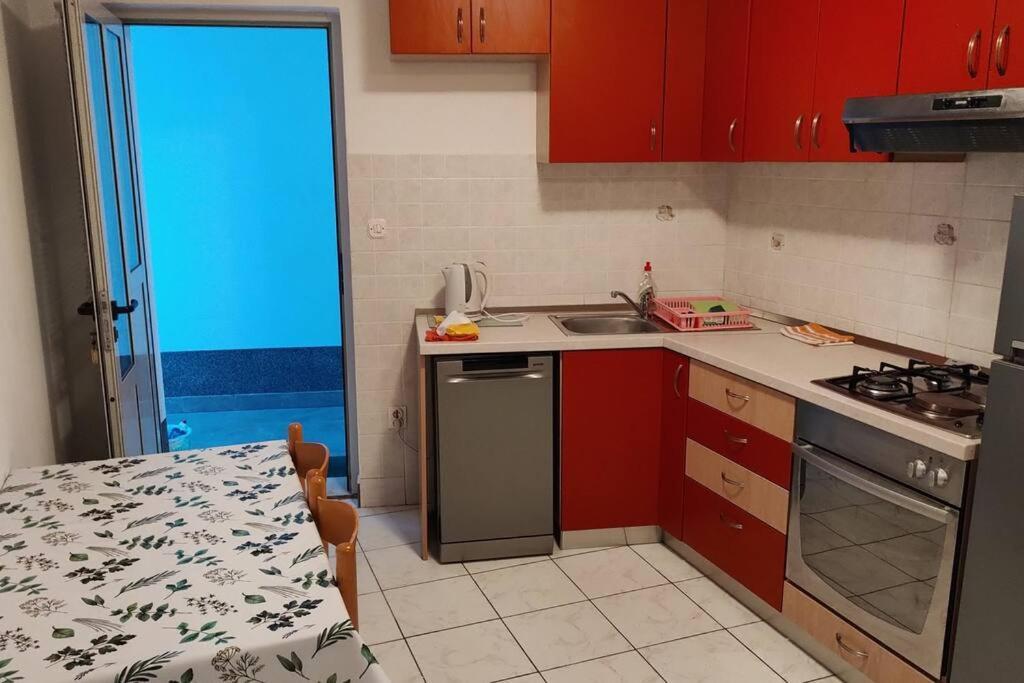 Apartment Anita Hure 3