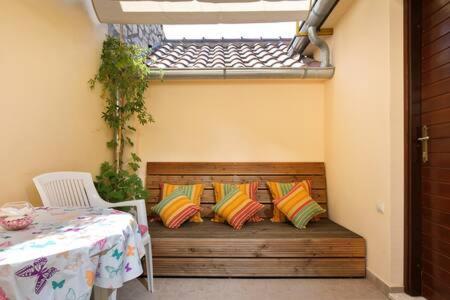 Eni Apartment
