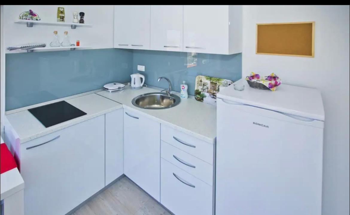 Apartment Juric 2 *