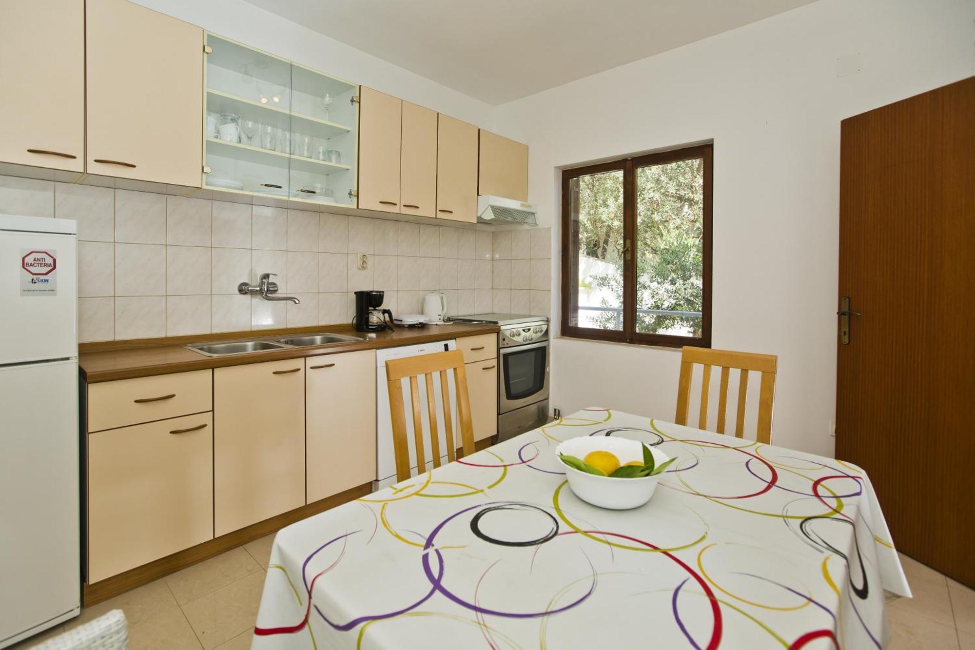 Apartman Lucija *