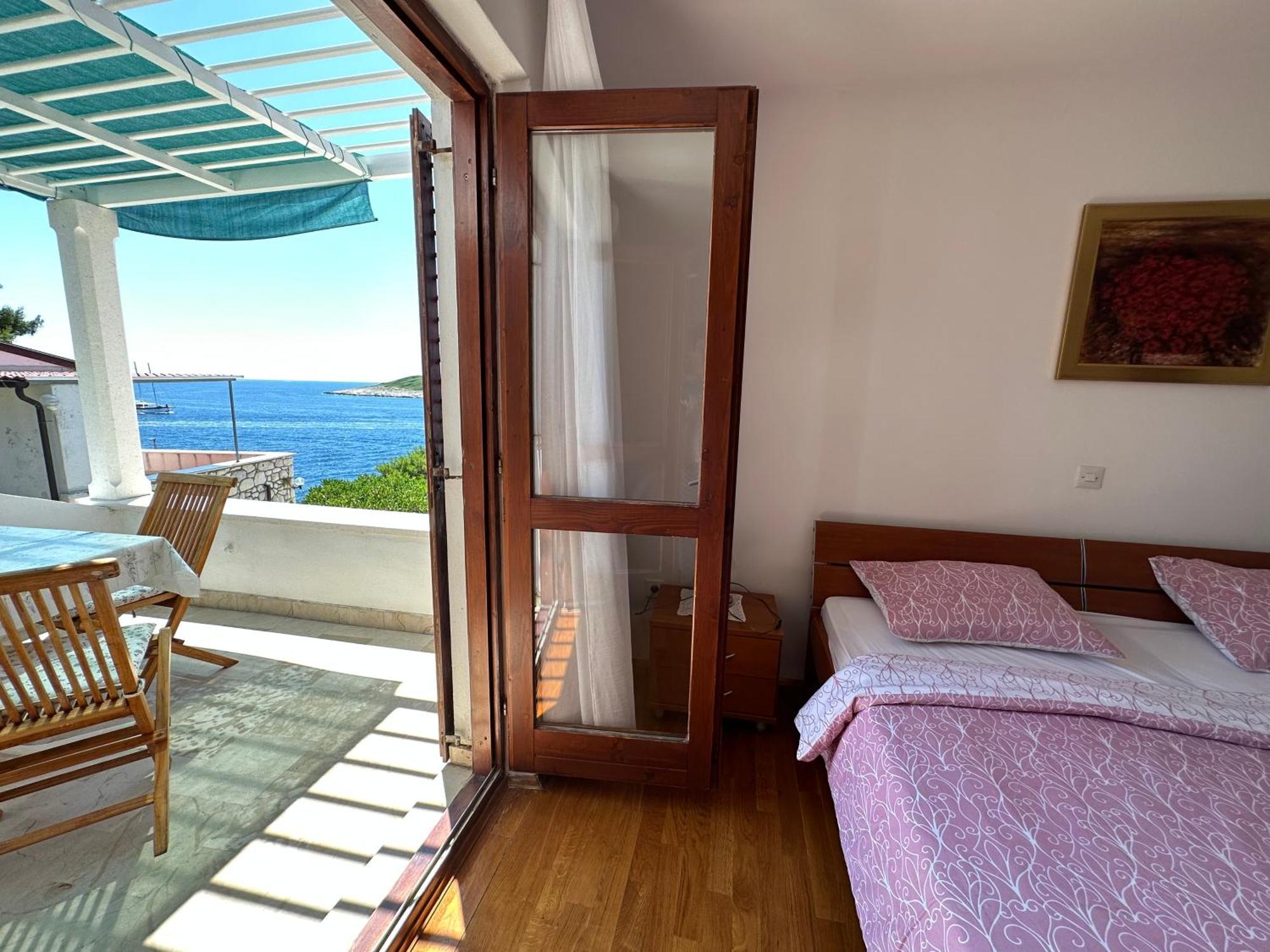 Apartment Porthos Hvar Town