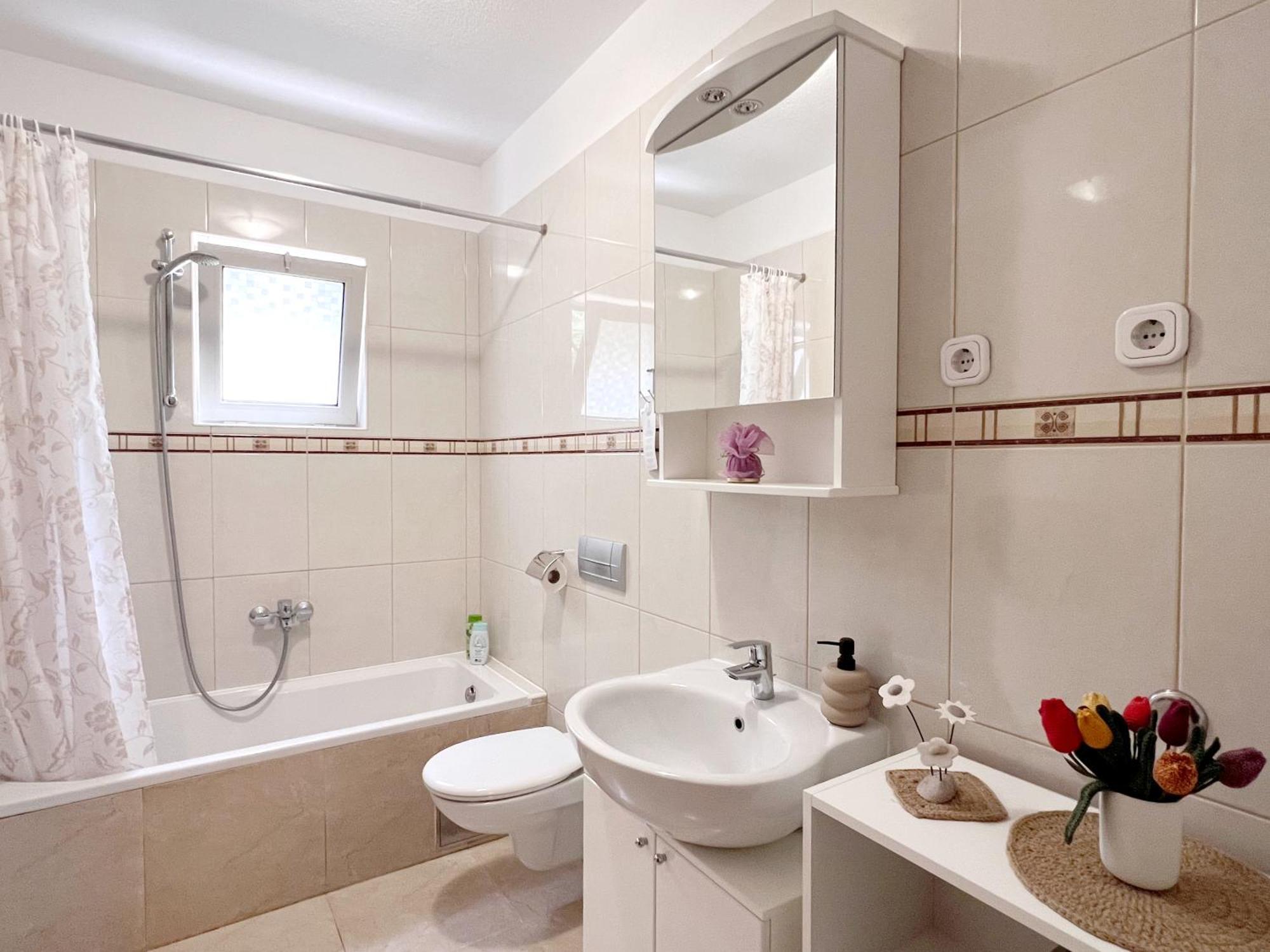 Guest house Tai - Spacious And Comfy With Private Terrace *