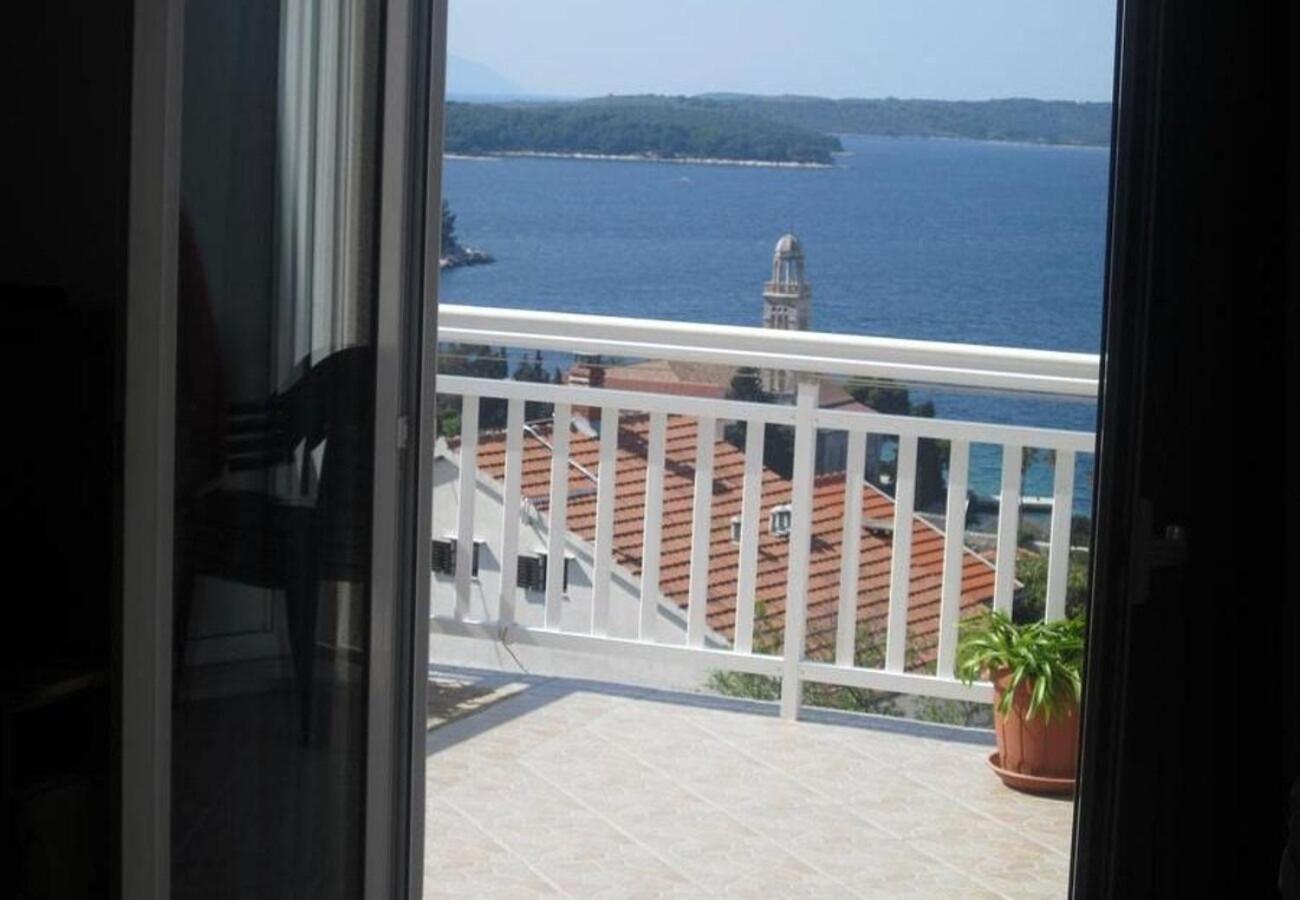 And Dar * Hvar Town