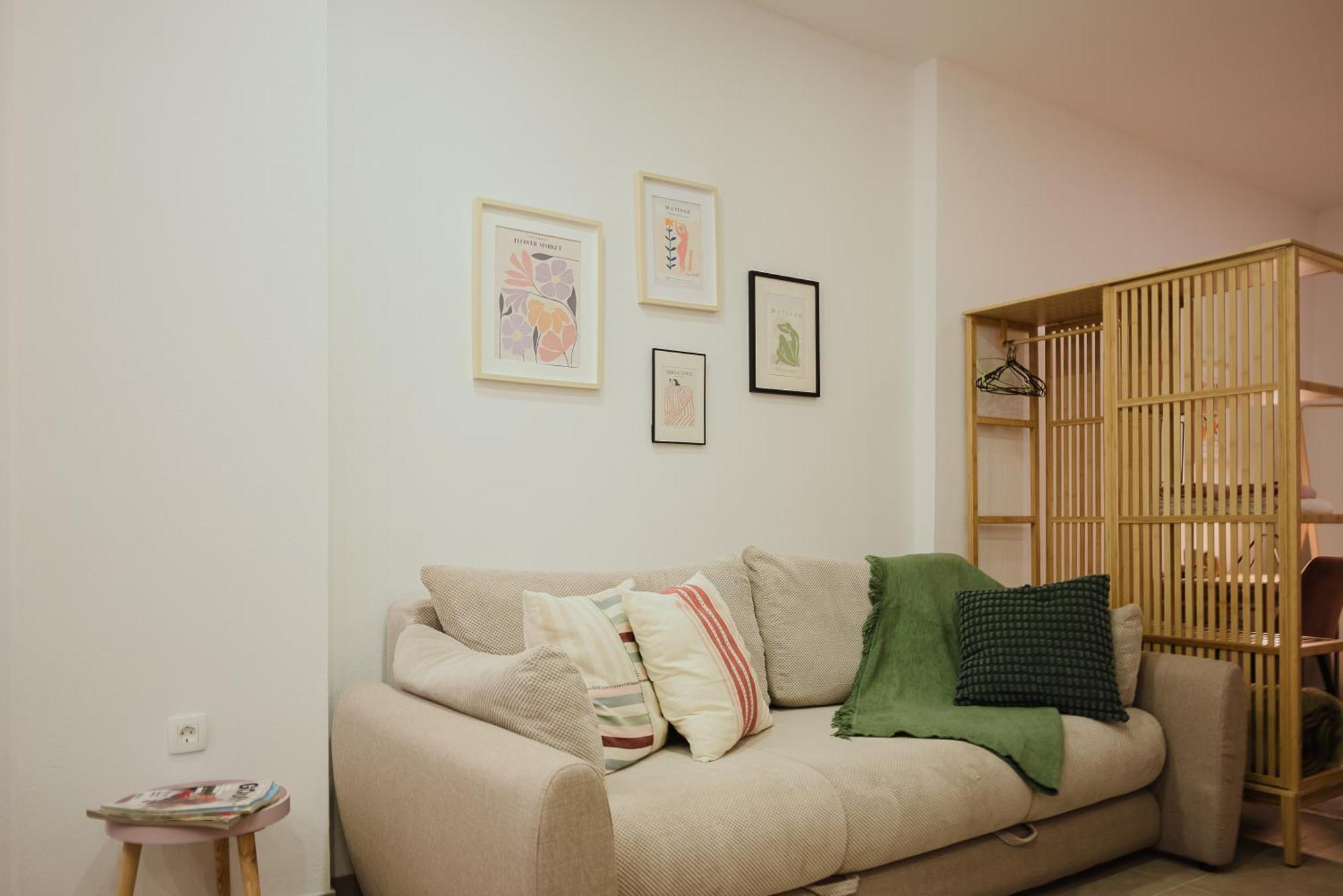 Stylish Town Centre Mariroza Apartment *