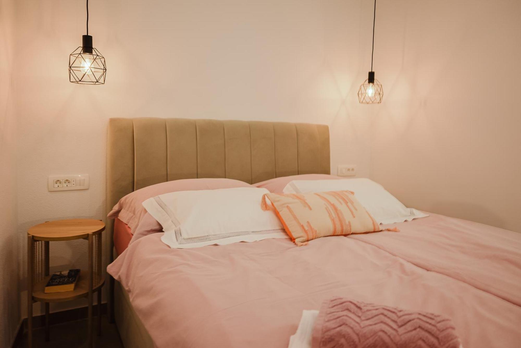 Stylish Town Centre Mariroza Apartment *