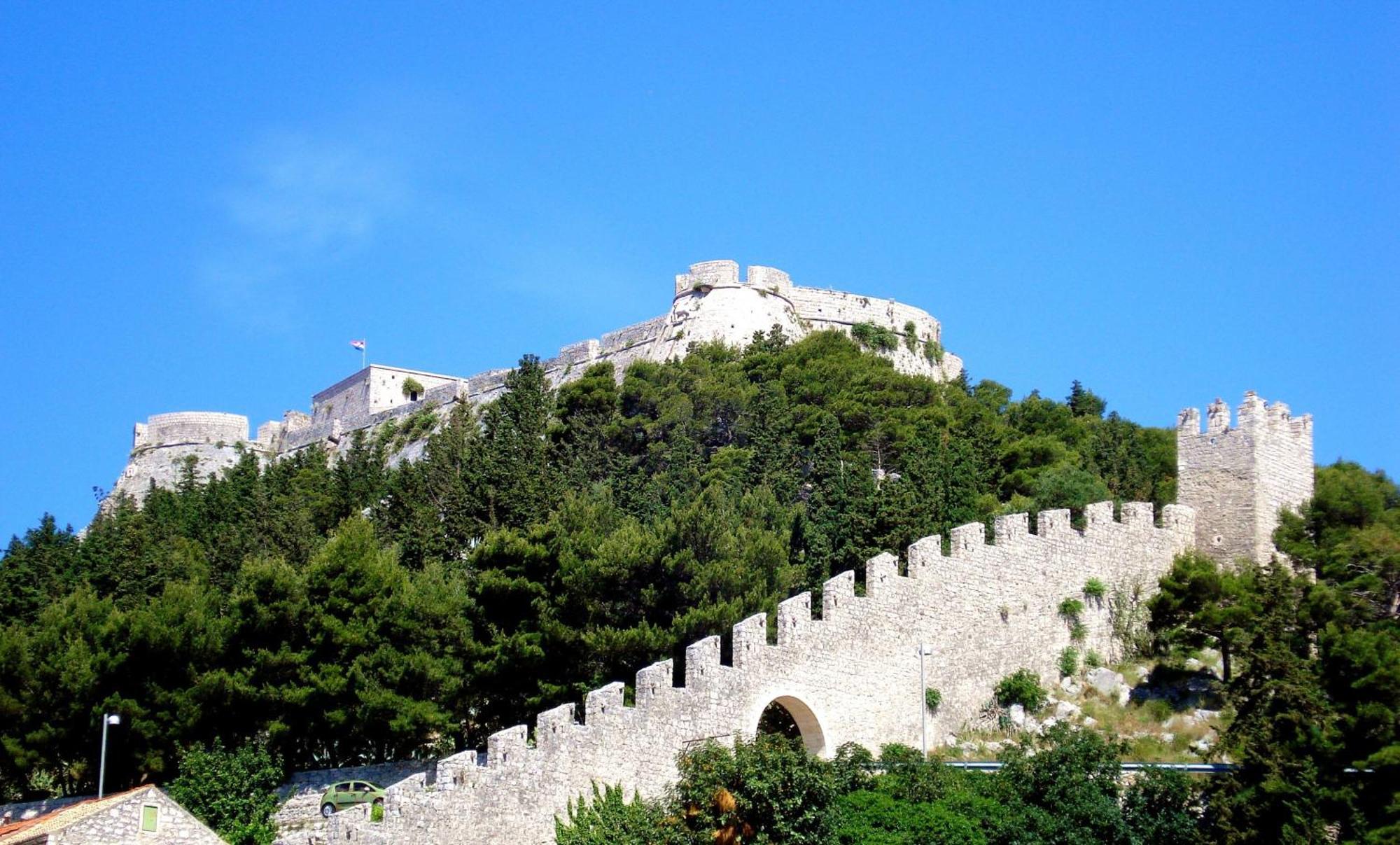 - Teranea Hvar 4* Hvar Town