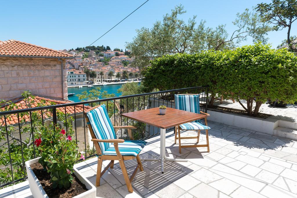Olive Tree Apartment *