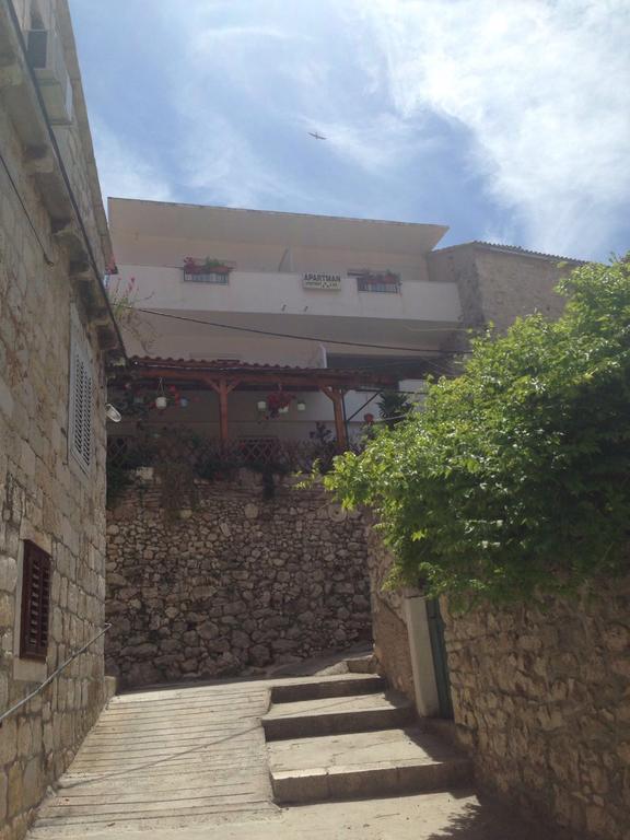 Apartment Ana Tudor Hvar Town