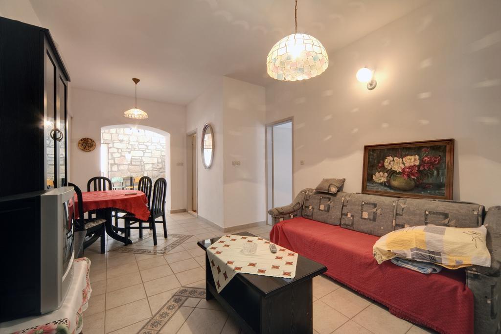 Apartment Rosso Hvar Town