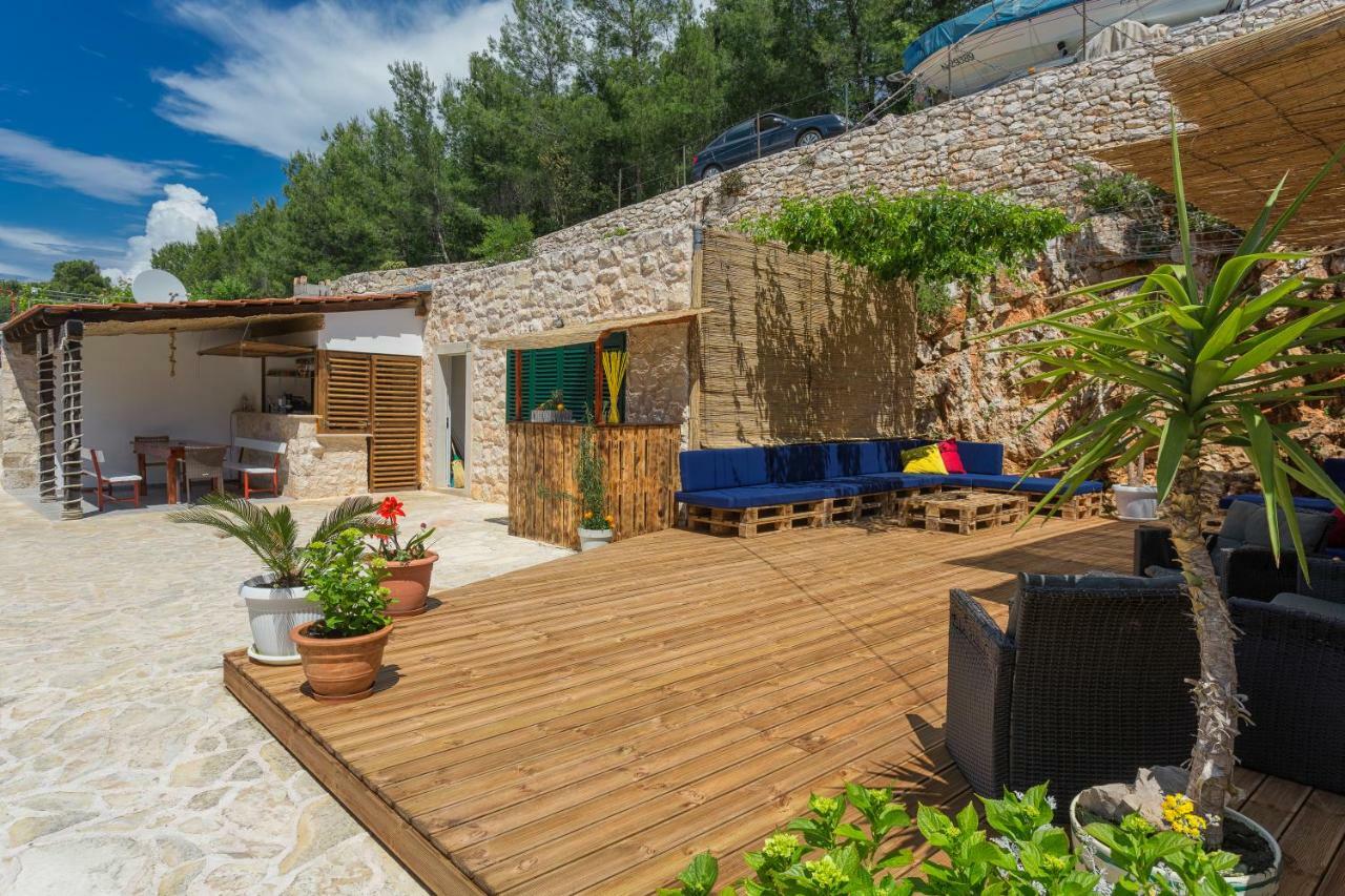Golden Bay Hvar Aparthotel