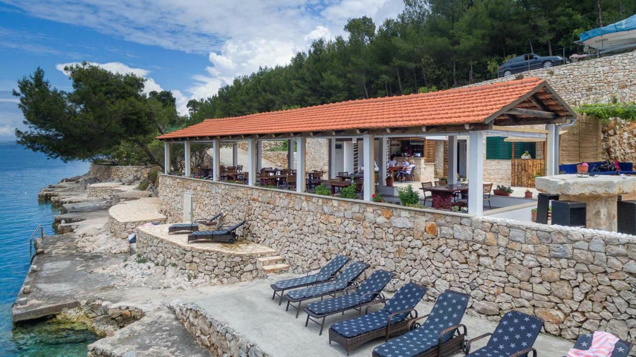 Golden Bay Hvar