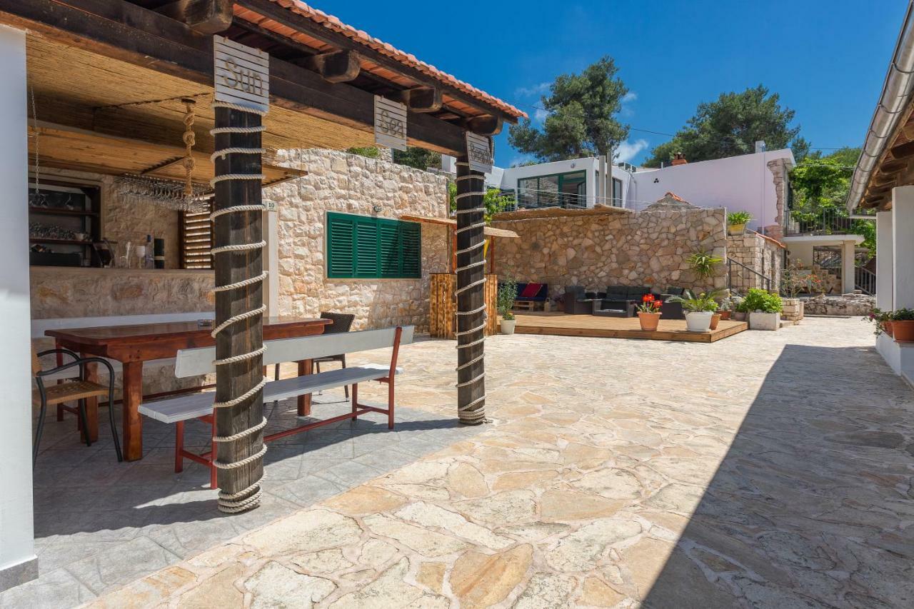 Golden Bay Hvar Aparthotel *