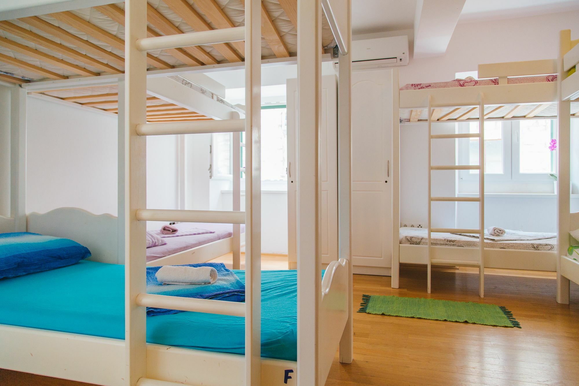 Hostel Cheap Sleep Marinero (adults Only)