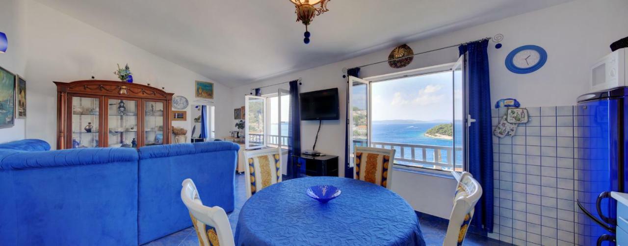 Apartment Rosso Hvar Town