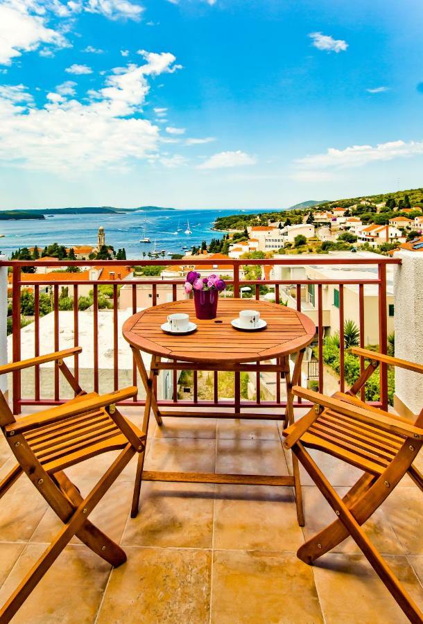 Ivusic Apartment Hvar Town